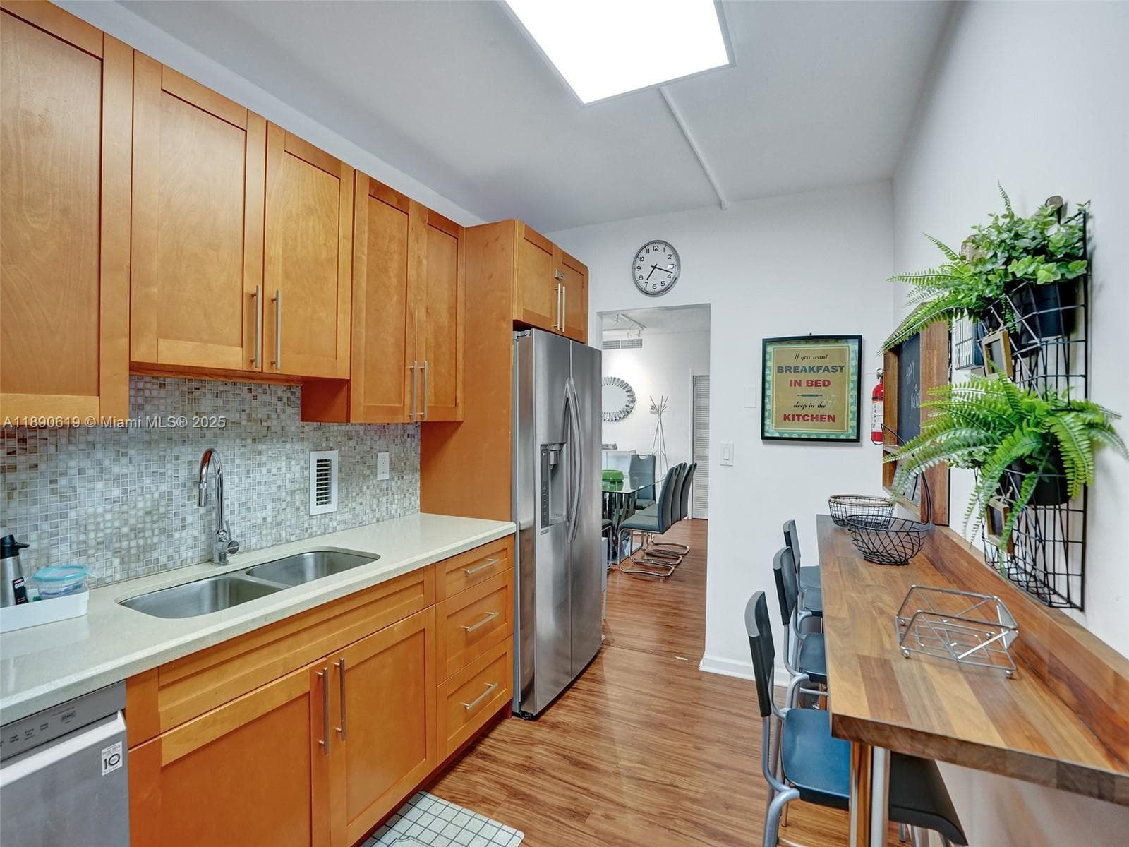 3901 Ocean Dr 6V photo 12