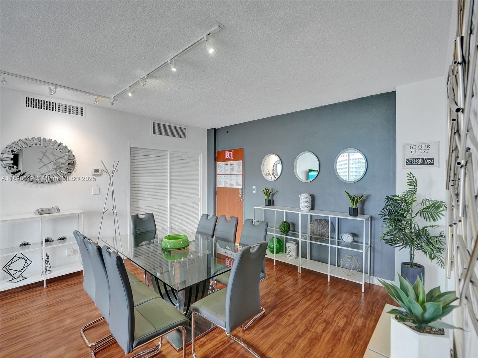 3901 Ocean Dr 6V photo 10