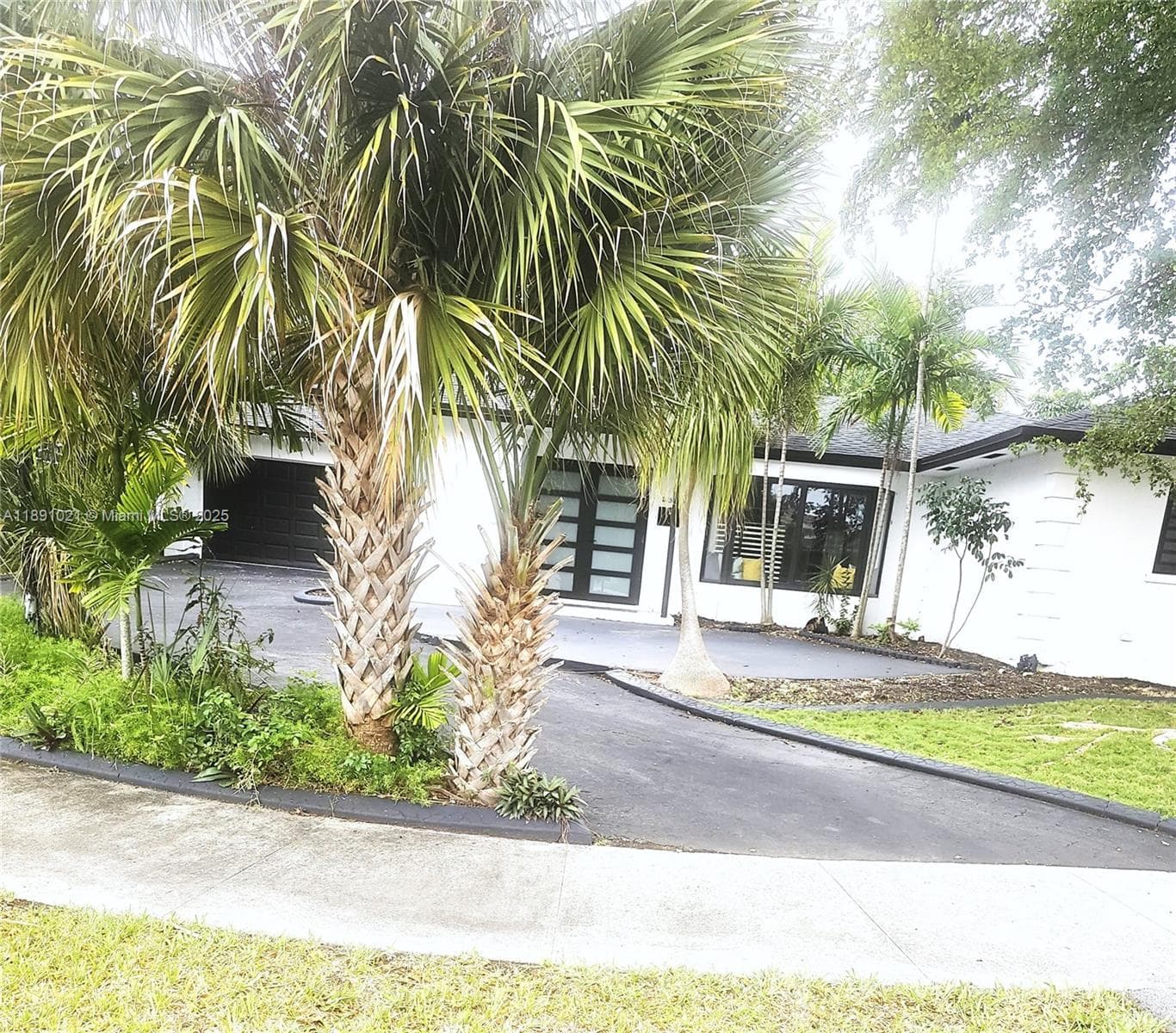 2856 10th Ave photo 8