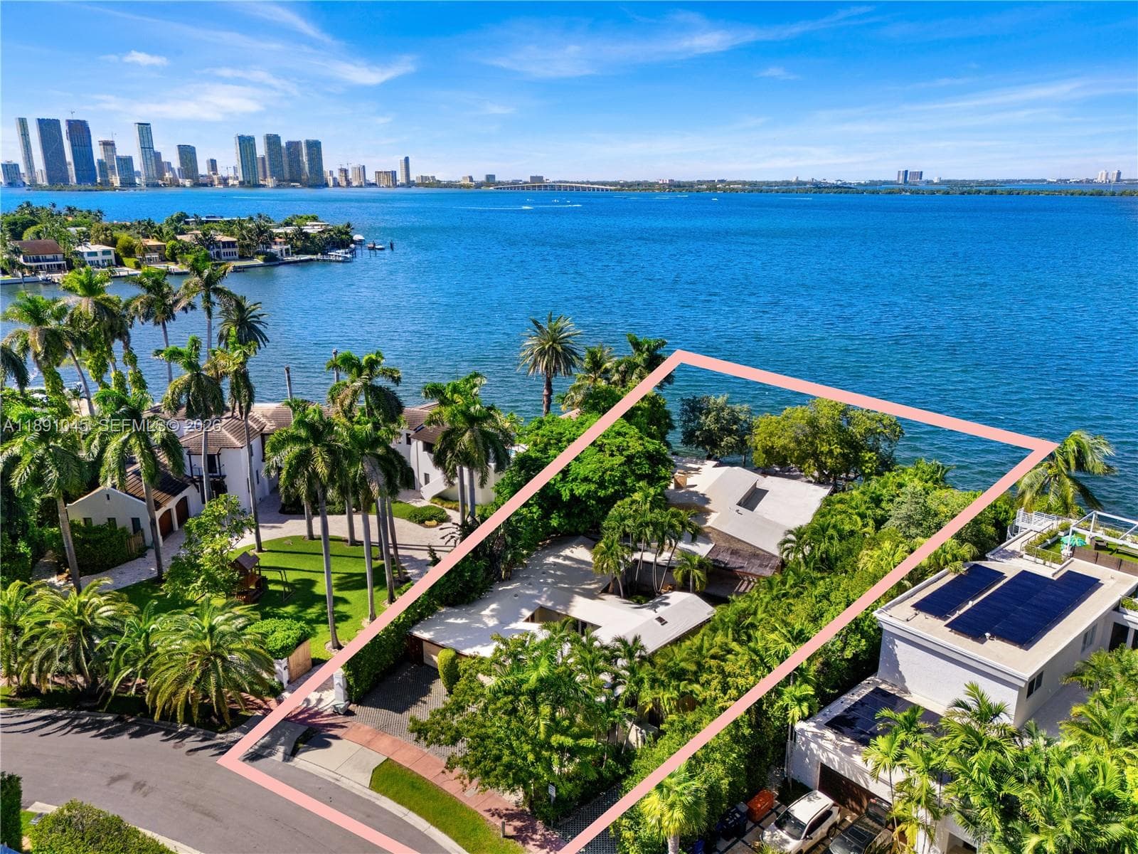 444 Rivo Alto Dr photo 11