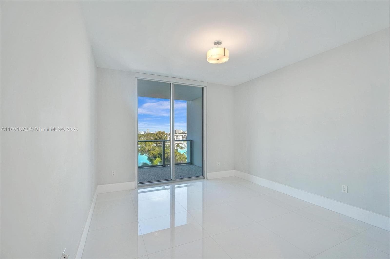 17301 Biscayne Blvd 708 photo 18