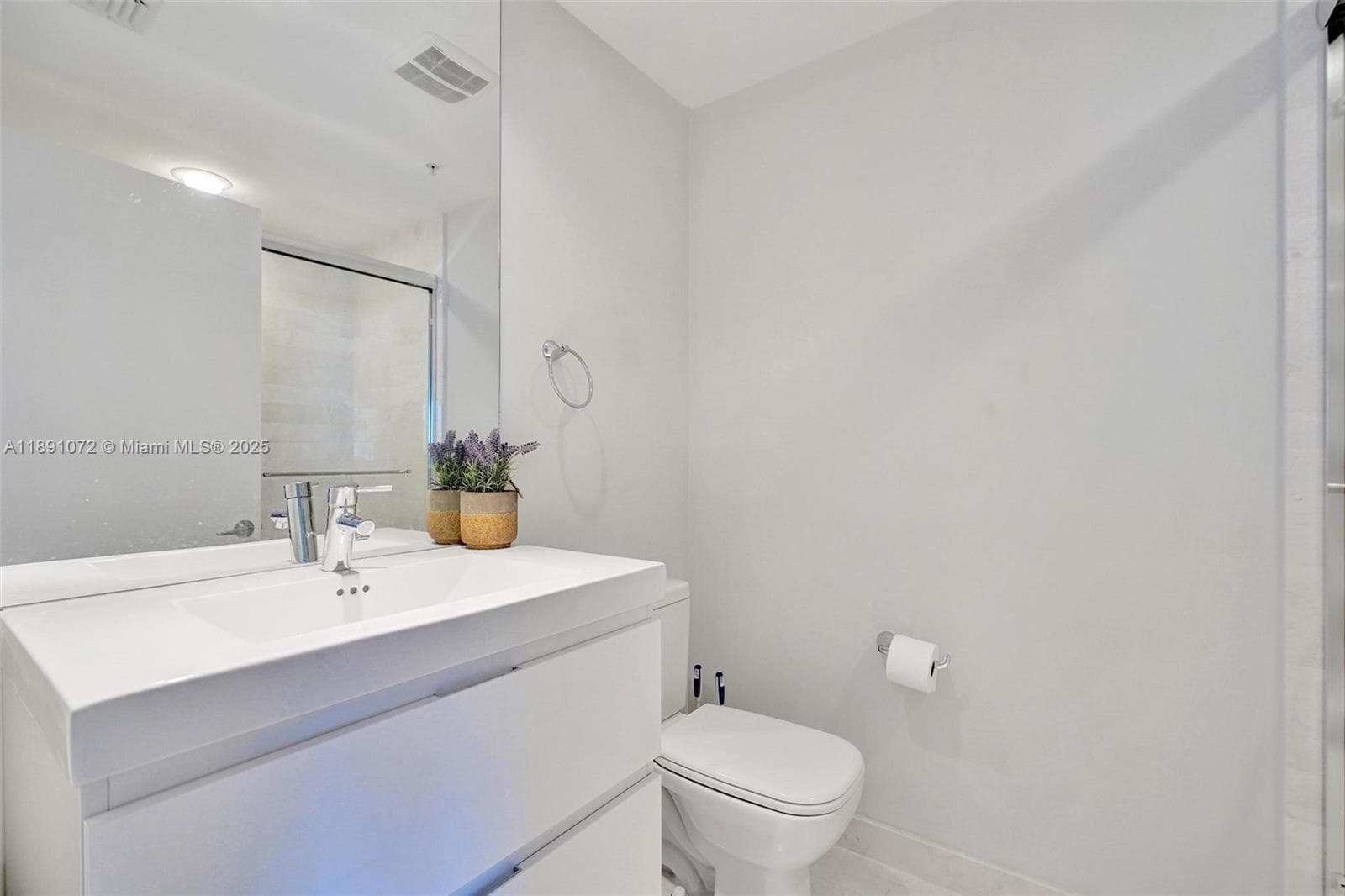17301 Biscayne Blvd 708 photo 11