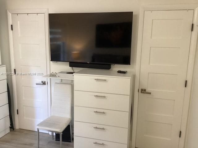 3133 Ocean Dr 118 photo 17
