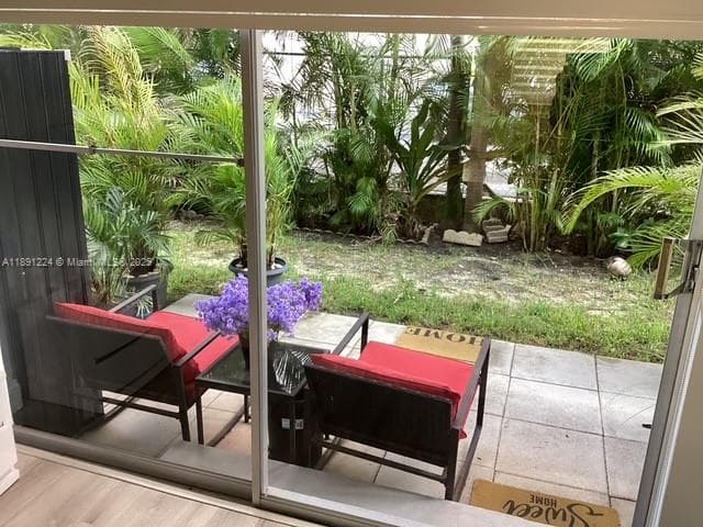 3133 Ocean Dr 118 photo 22