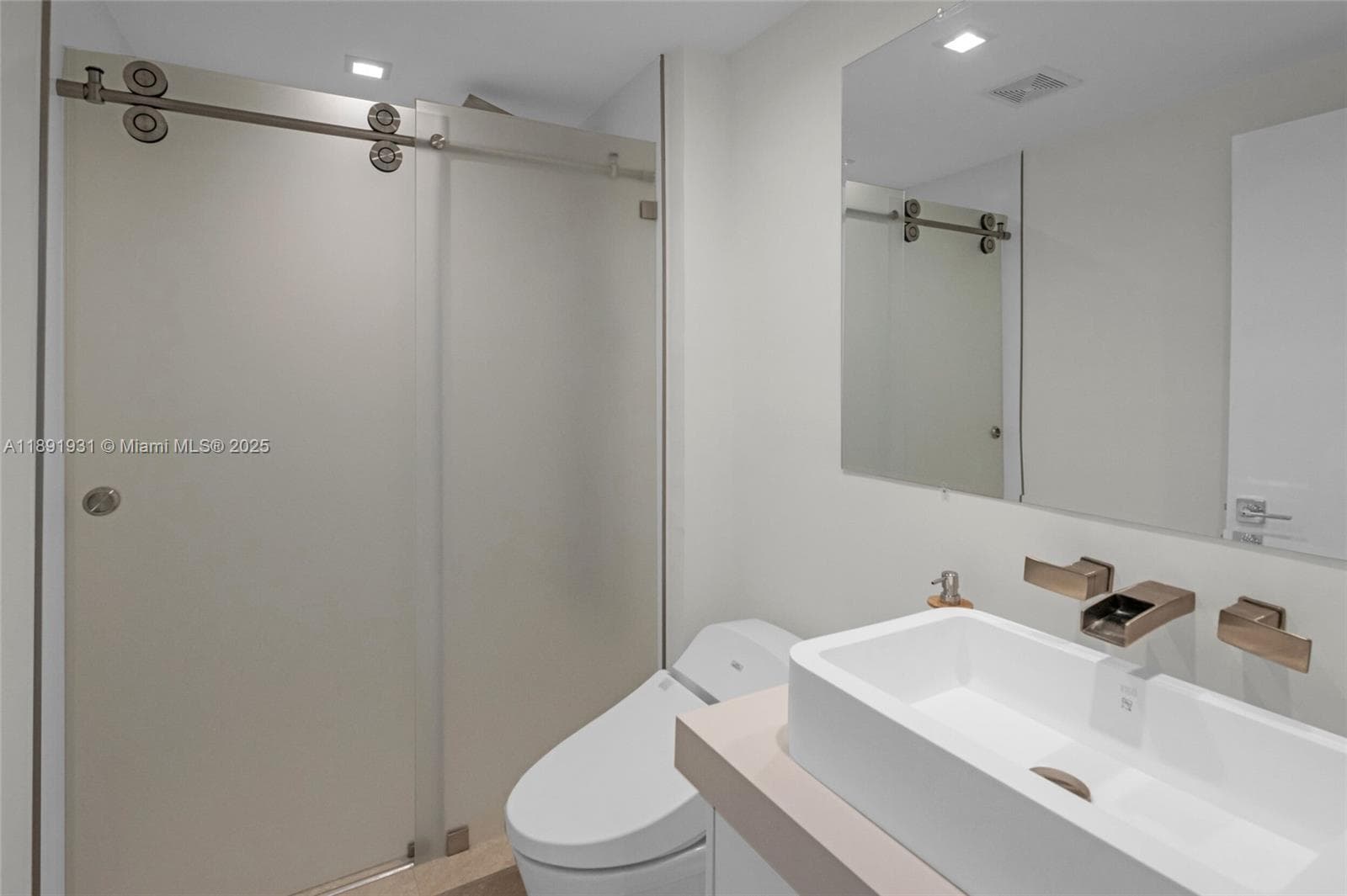 20515 E Country Club Dr 343 photo 16