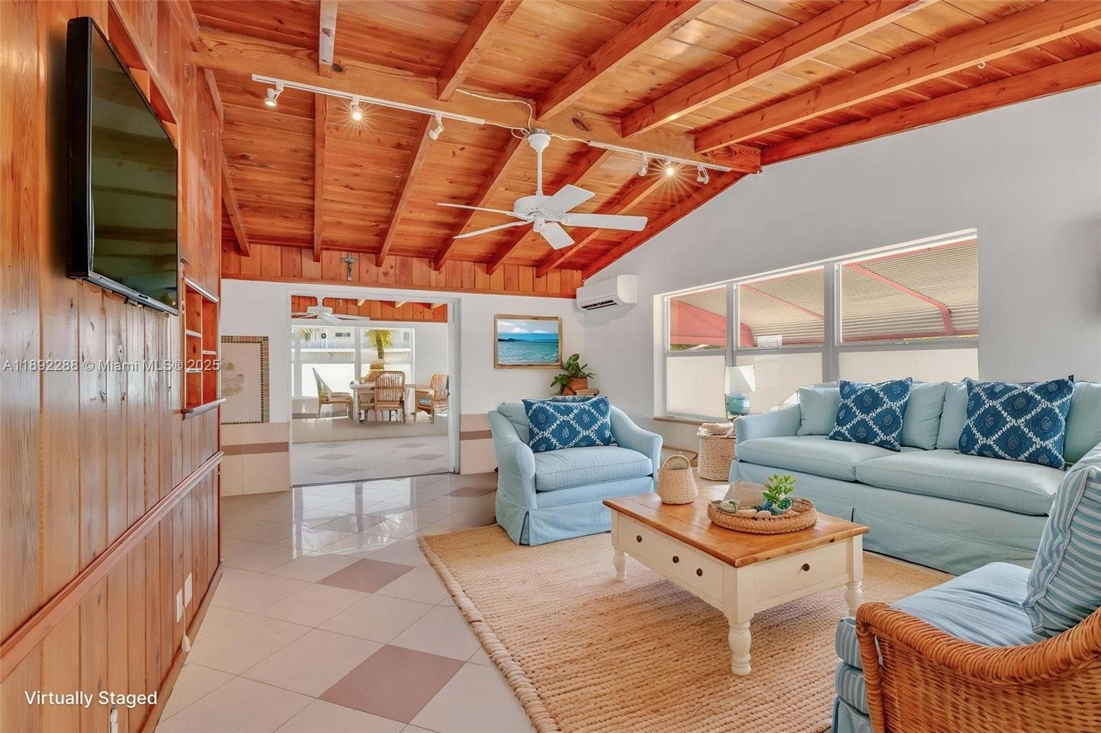 140 25 Gardenia St photo 11