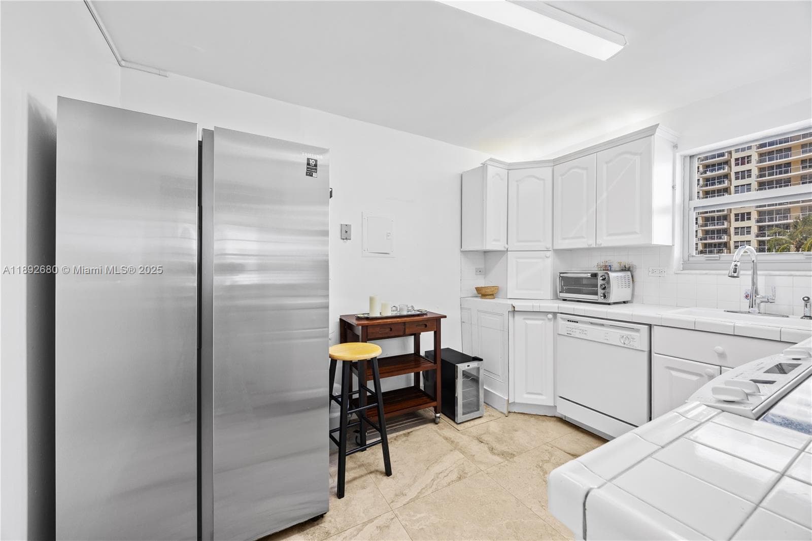 5555 Collins Ave 4B photo 9
