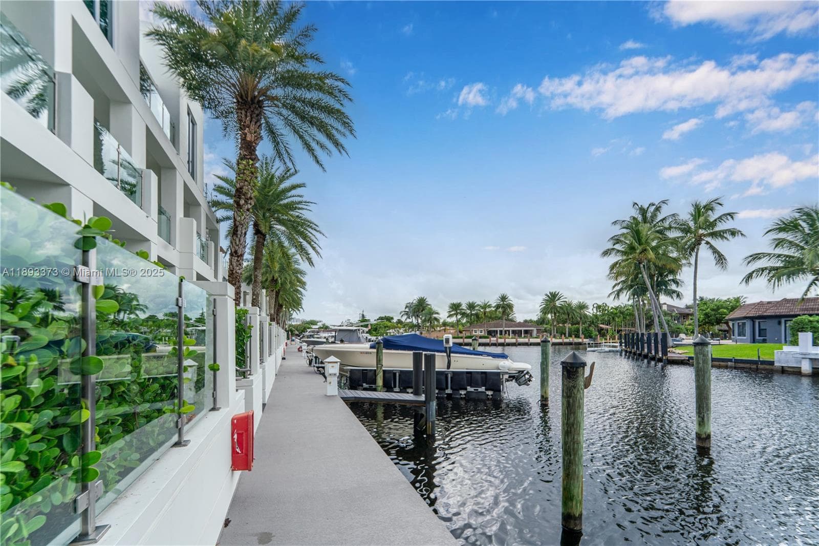 259 Shore Ct photo 8