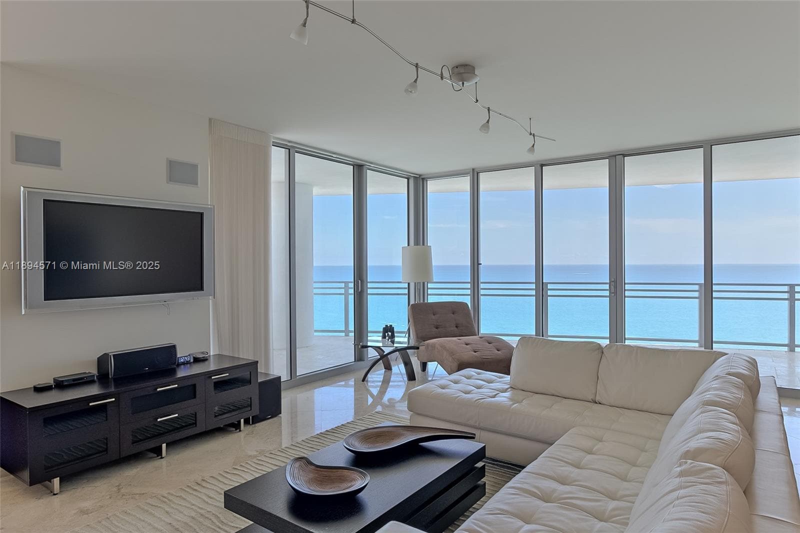 3535 S OCEAN DR 2102 photo 20