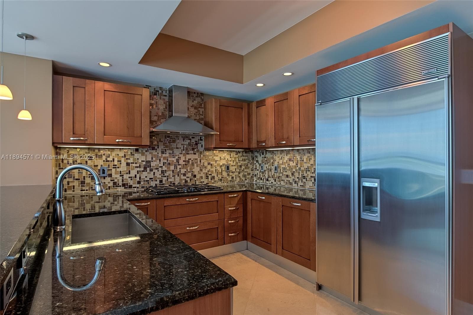 3535 S OCEAN DR 2102 photo 10