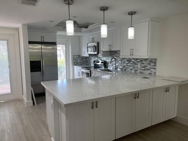 2731 NE 14th Street Causeway 103 photo 6