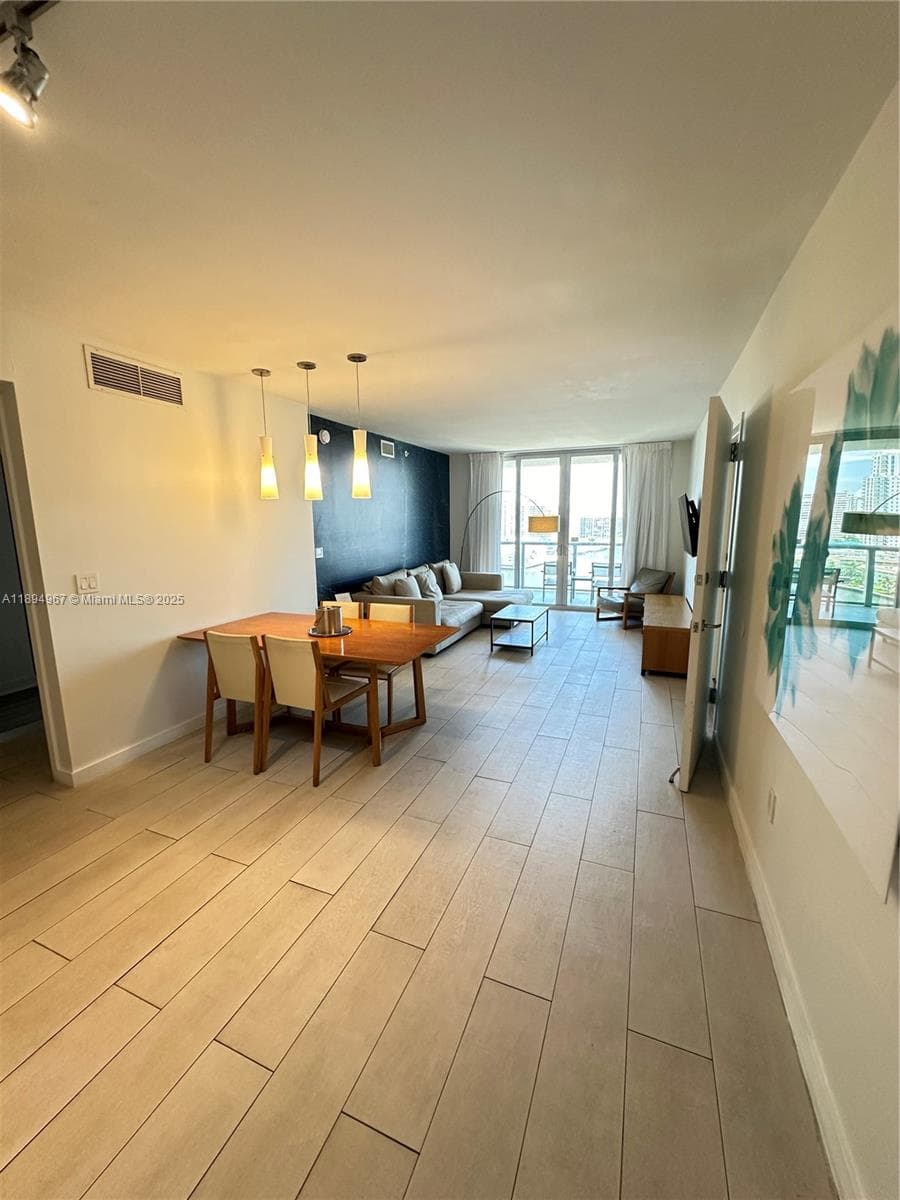 2602 Hallandale Beach Blvd R1507 photo 13