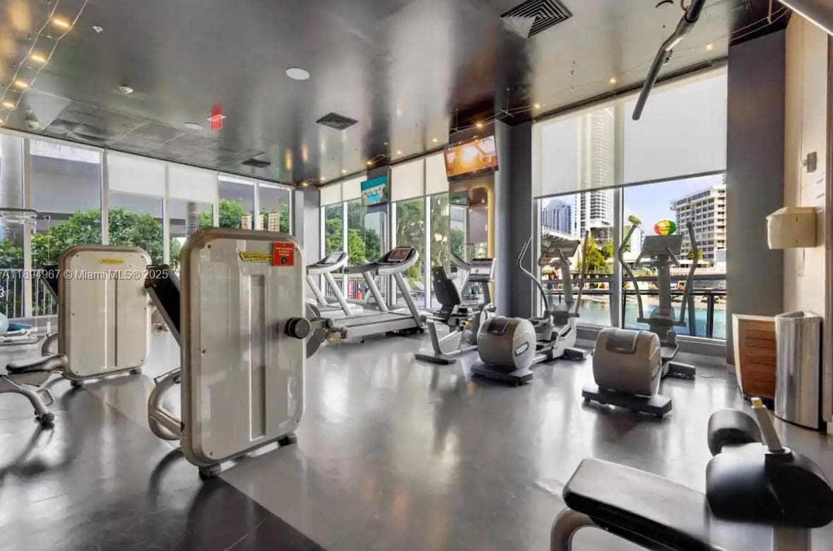 2602 Hallandale Beach Blvd R1507 photo 12