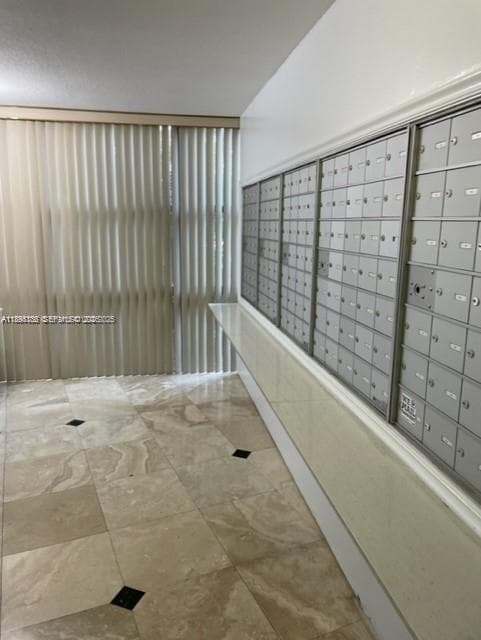 800 Parkview Dr 605 photo 16