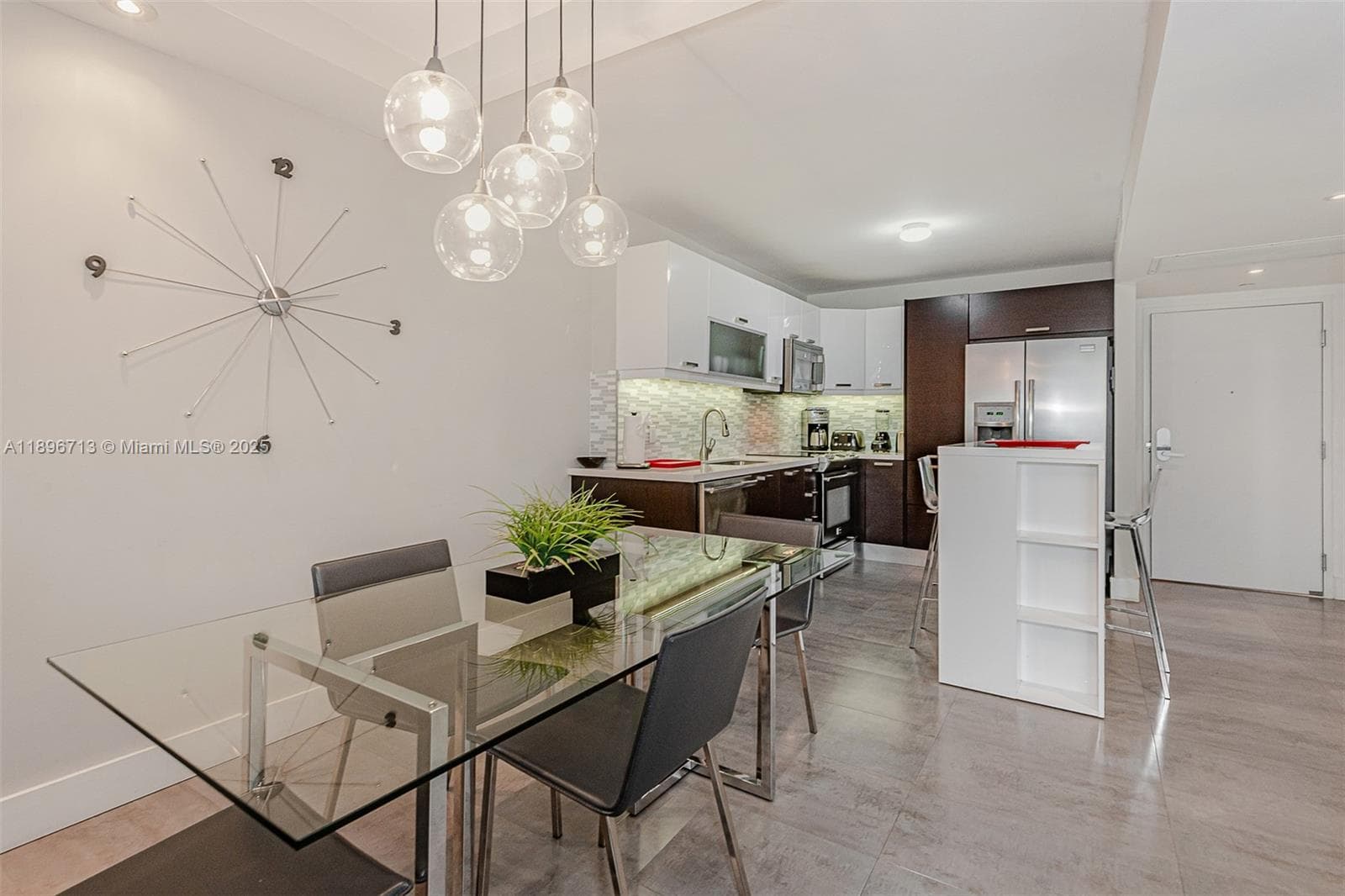 2301 Collins Ave 723 photo 15