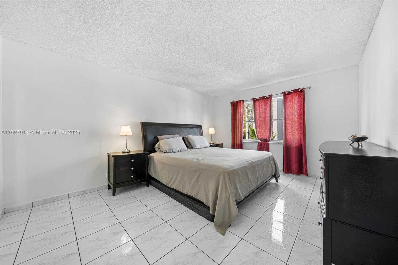401 Golden Isles Dr 304 photo 18