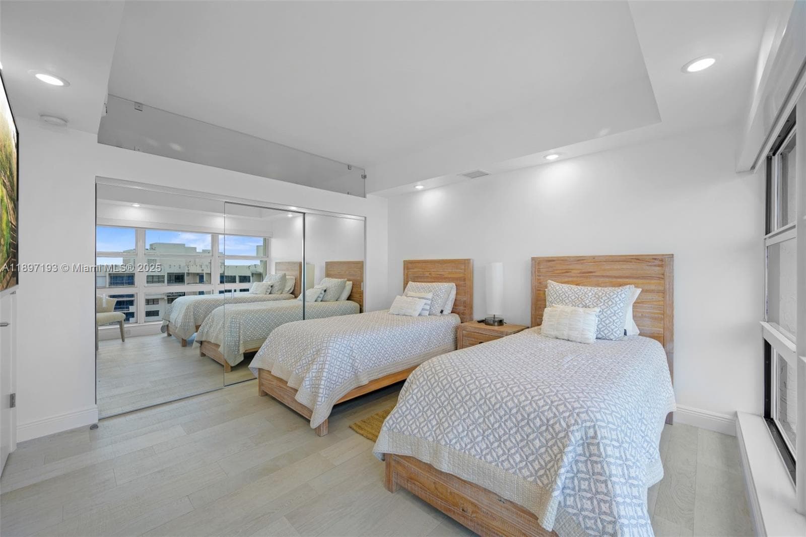 5000 N Ocean Blvd 1710 photo 19