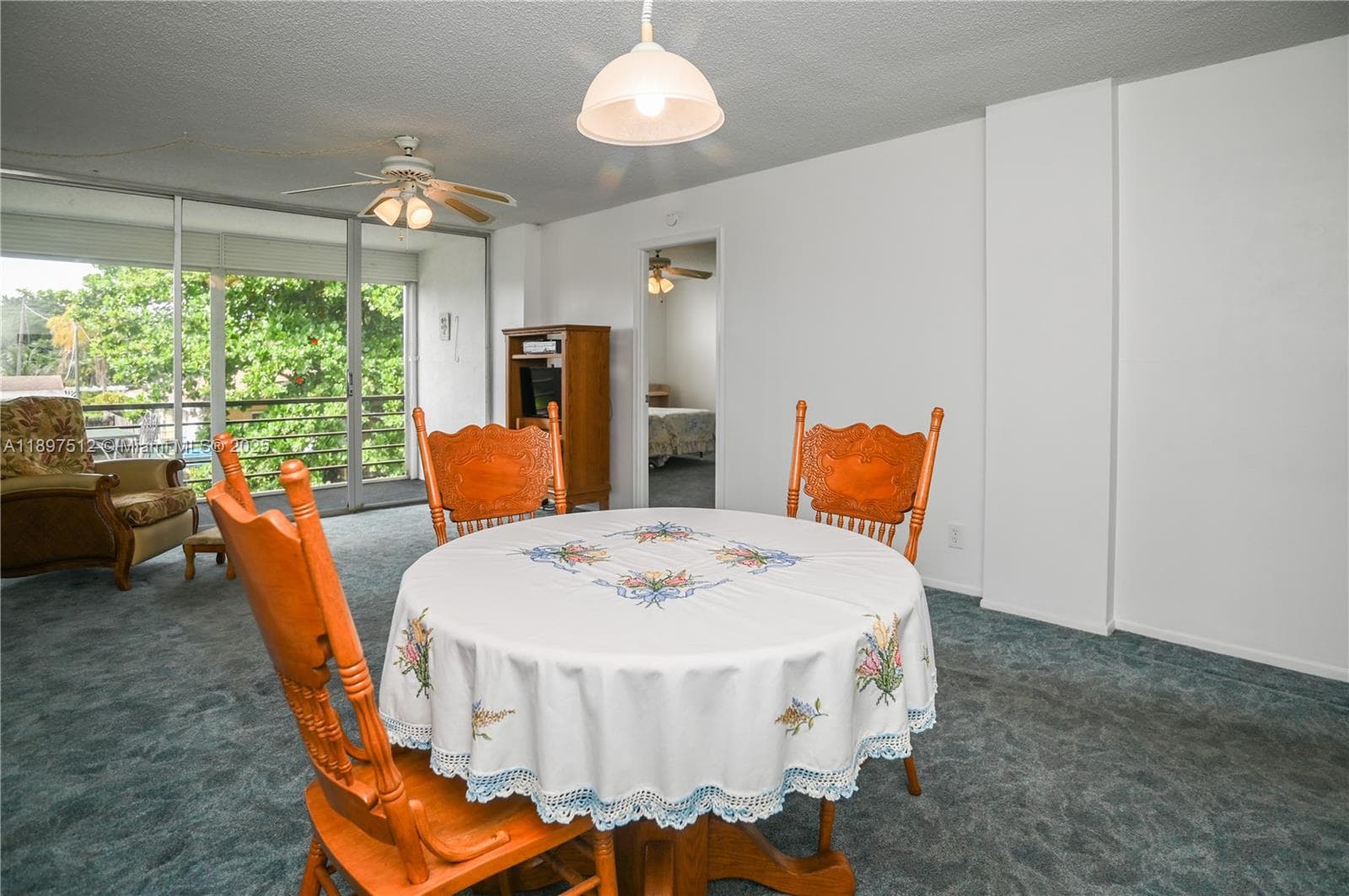 110 Royal Park Dr 2H photo 8