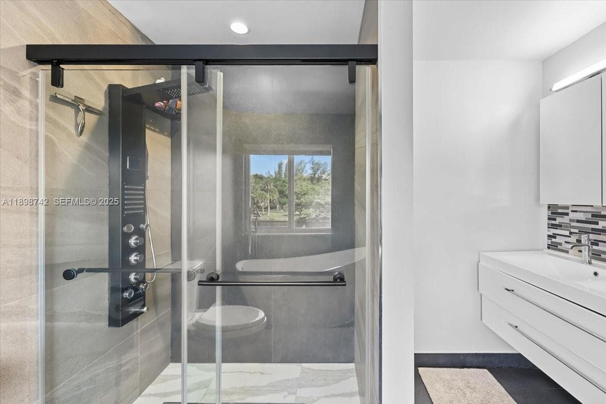 2726 Treasure Cove Cir photo 17