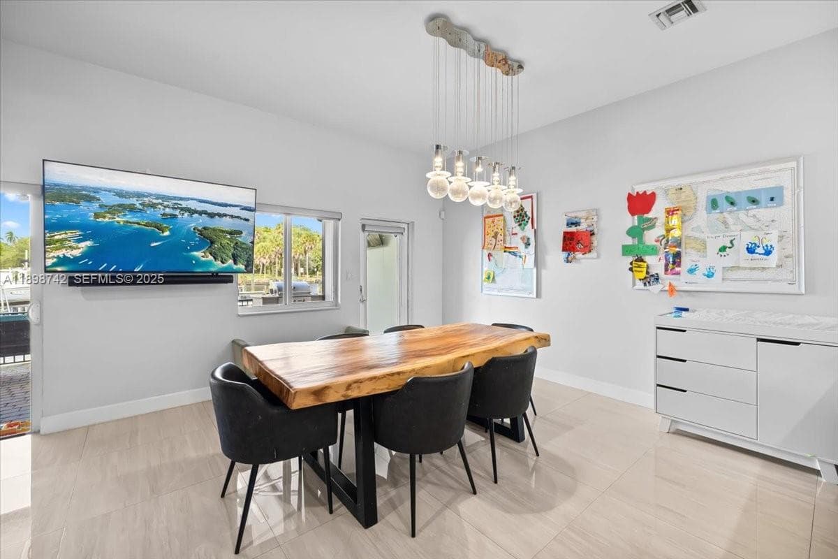 2726 Treasure Cove Cir photo 10