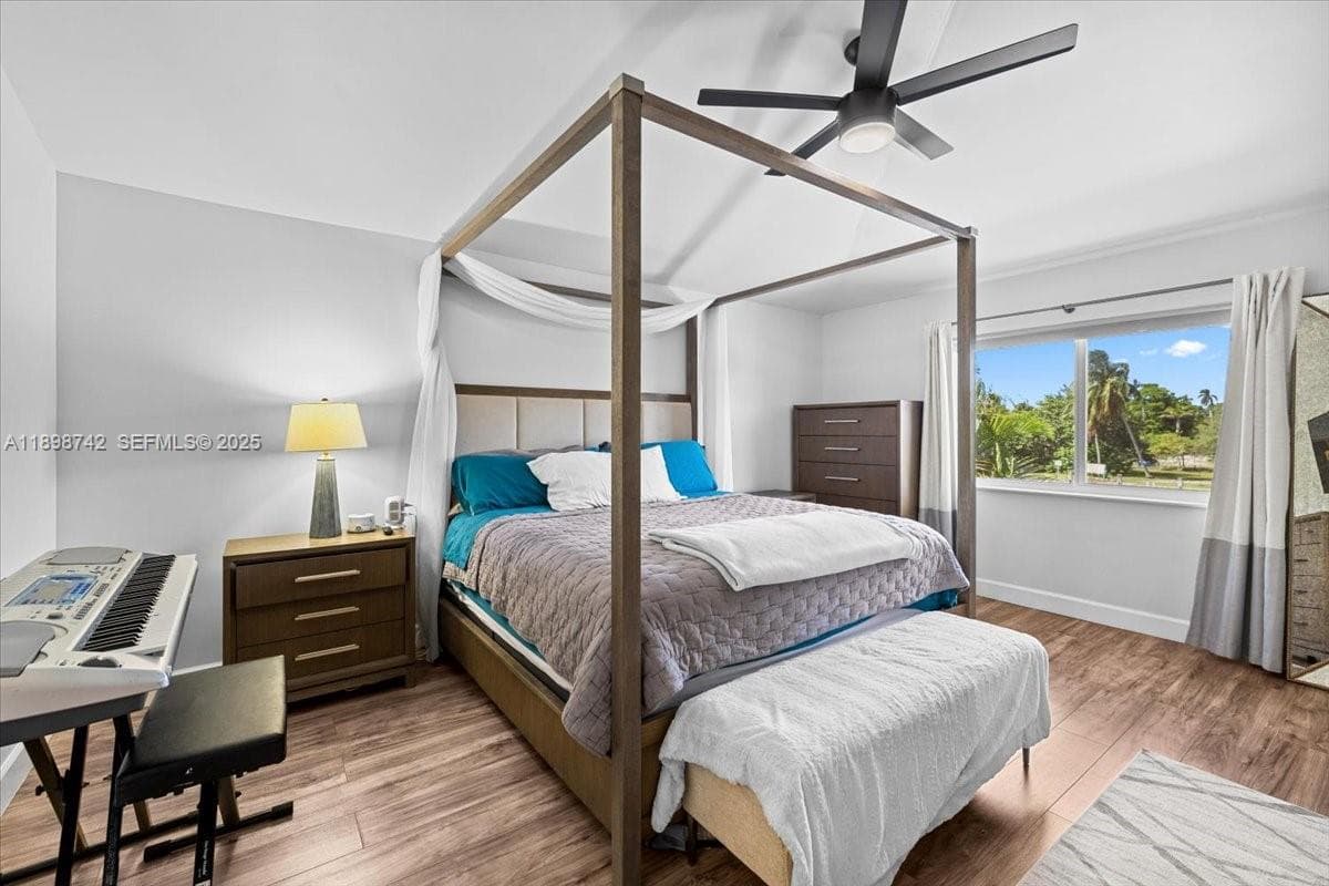 2726 Treasure Cove Cir photo 14