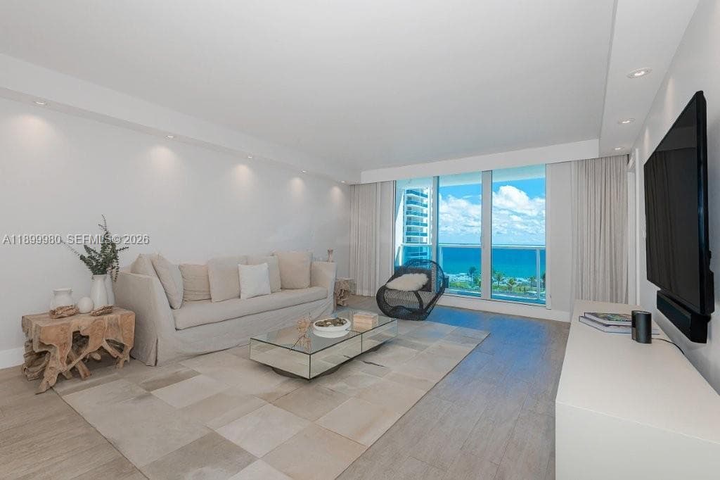 2301 Collins Ave 738 photo 16