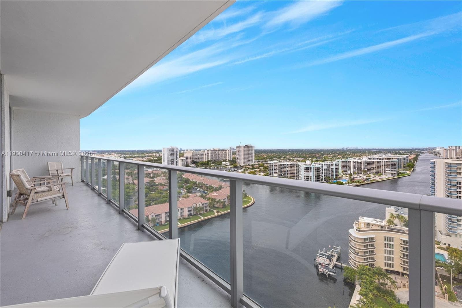 4010 Ocean Dr R1701 photo 20