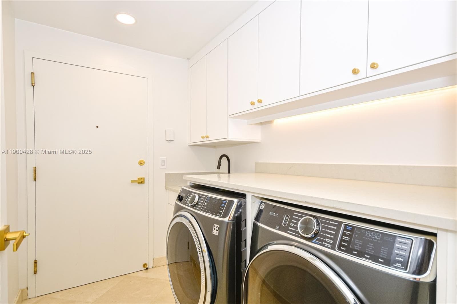 10101 Collins Ave 7D photo 13
