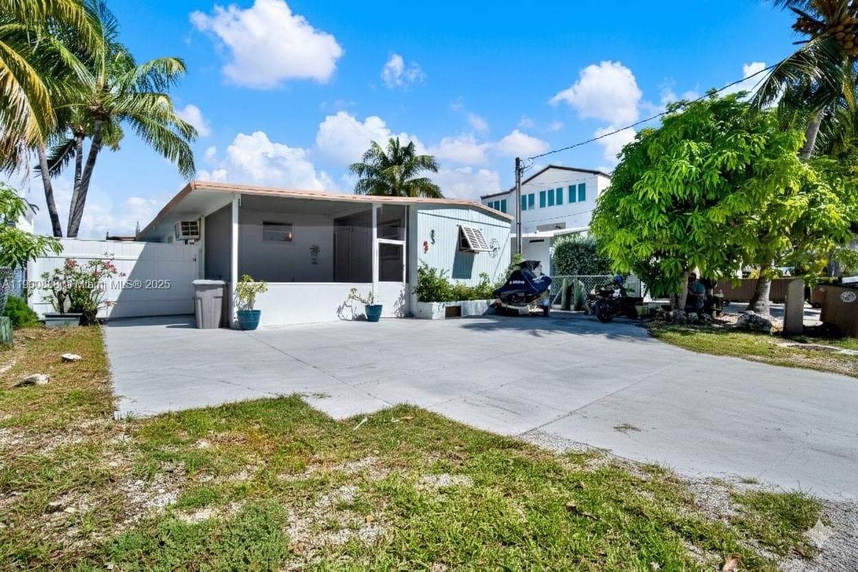 124 Valjean Ln photo 8