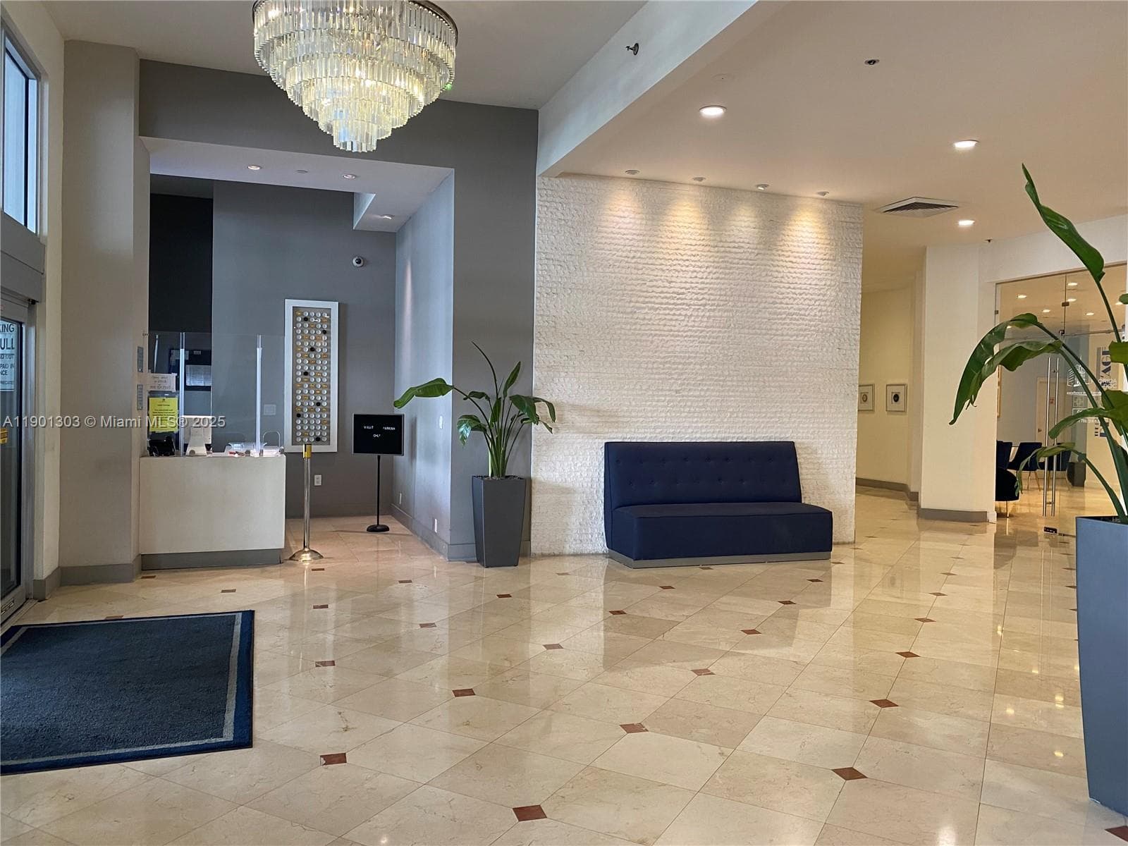 100 Lincoln Rd 1111 photo 18