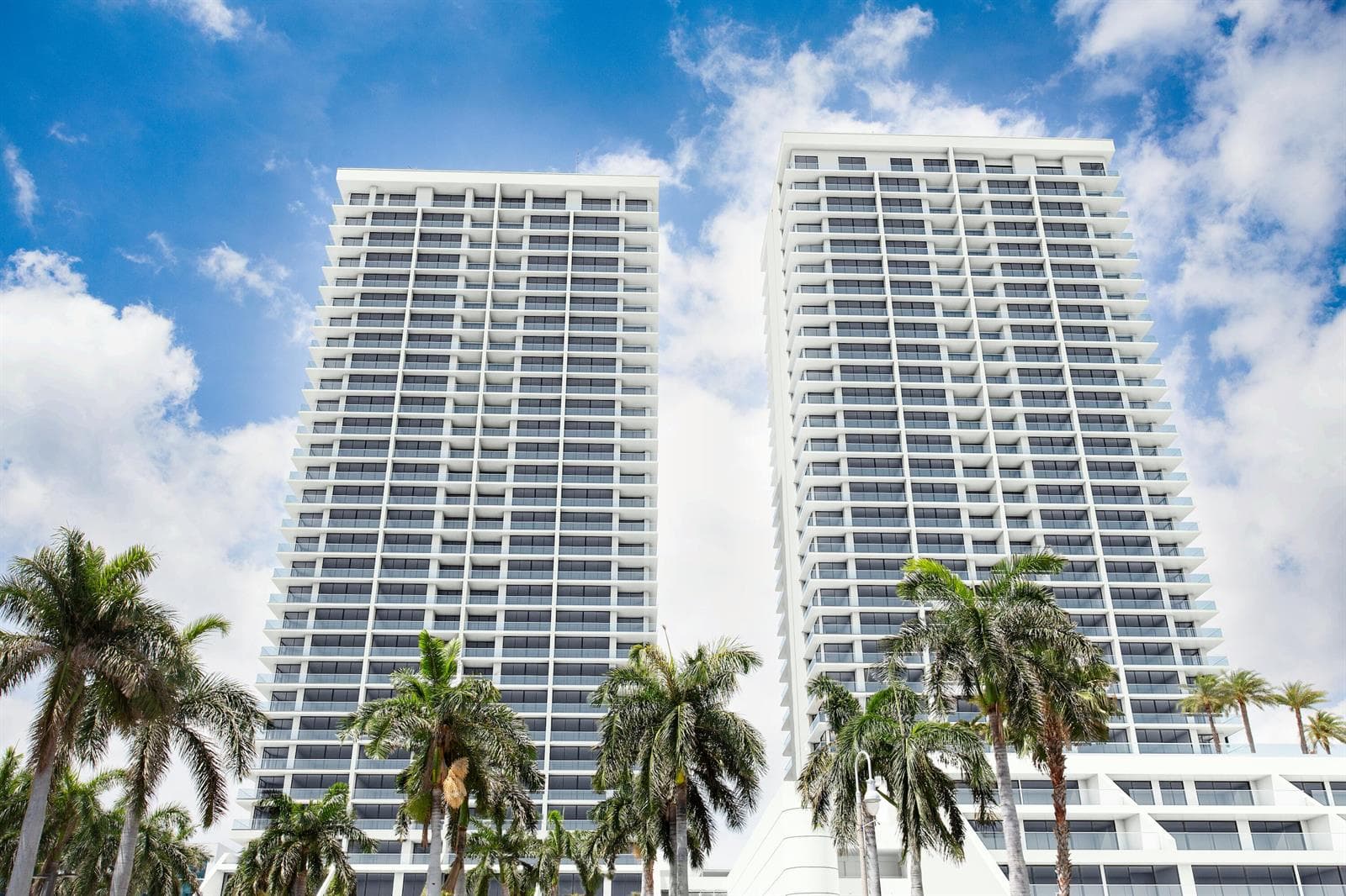 525 S Flagler Drive 11a photo 21