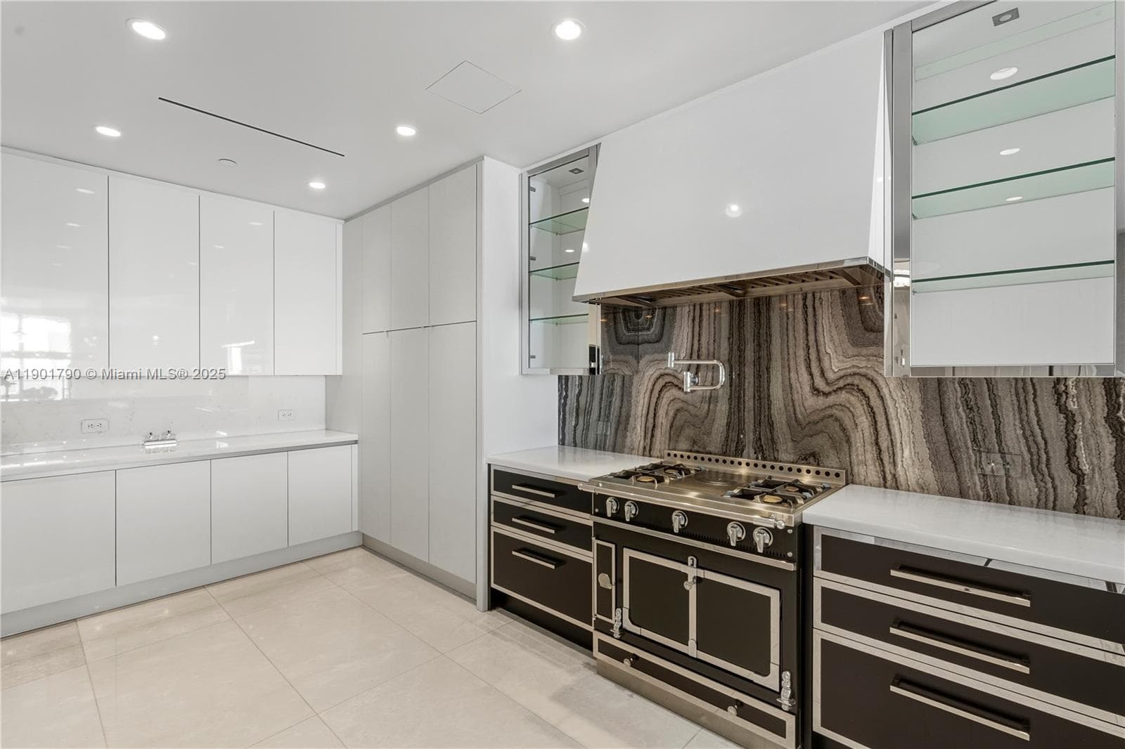 17901 Collins Ave 1803 photo 7
