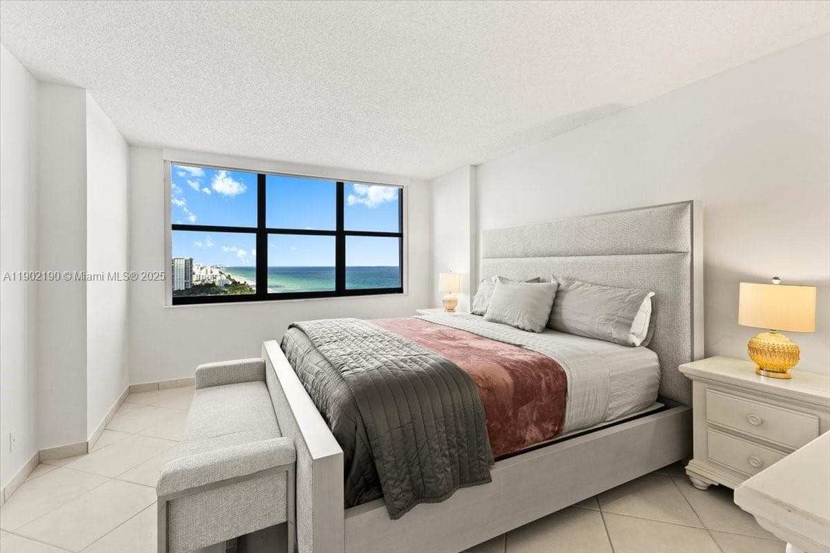 2301 Ocean Dr 2004 photo 14