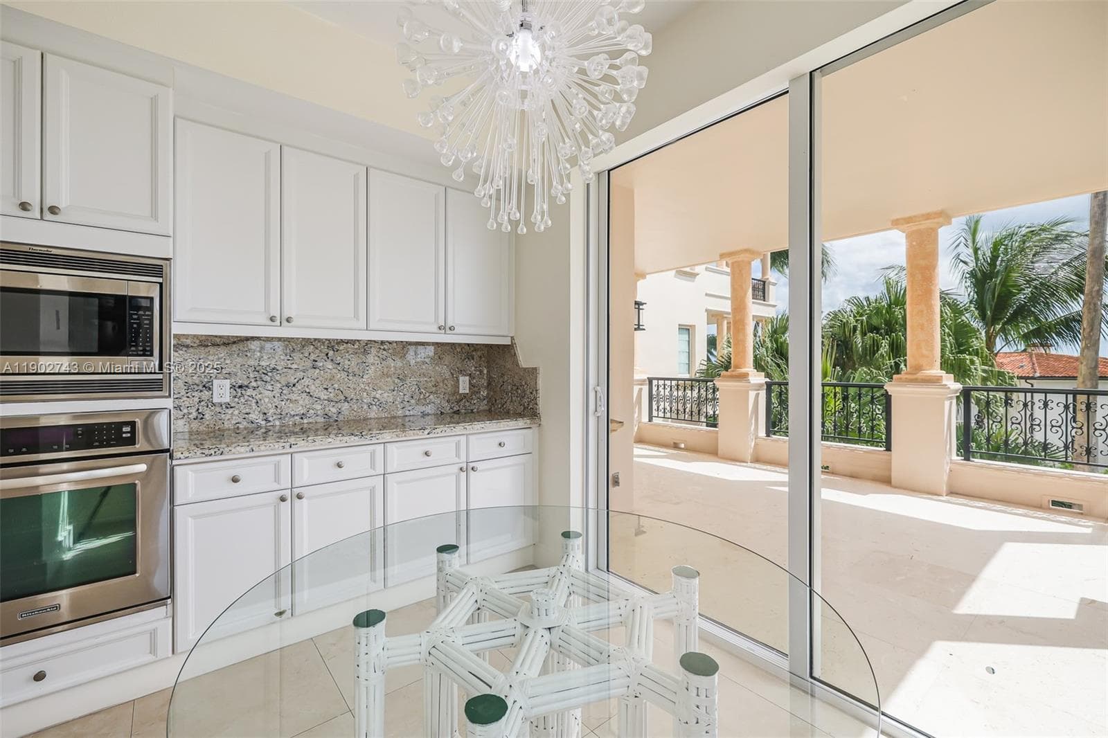 19236 Fisher Island Dr 19236 photo 12