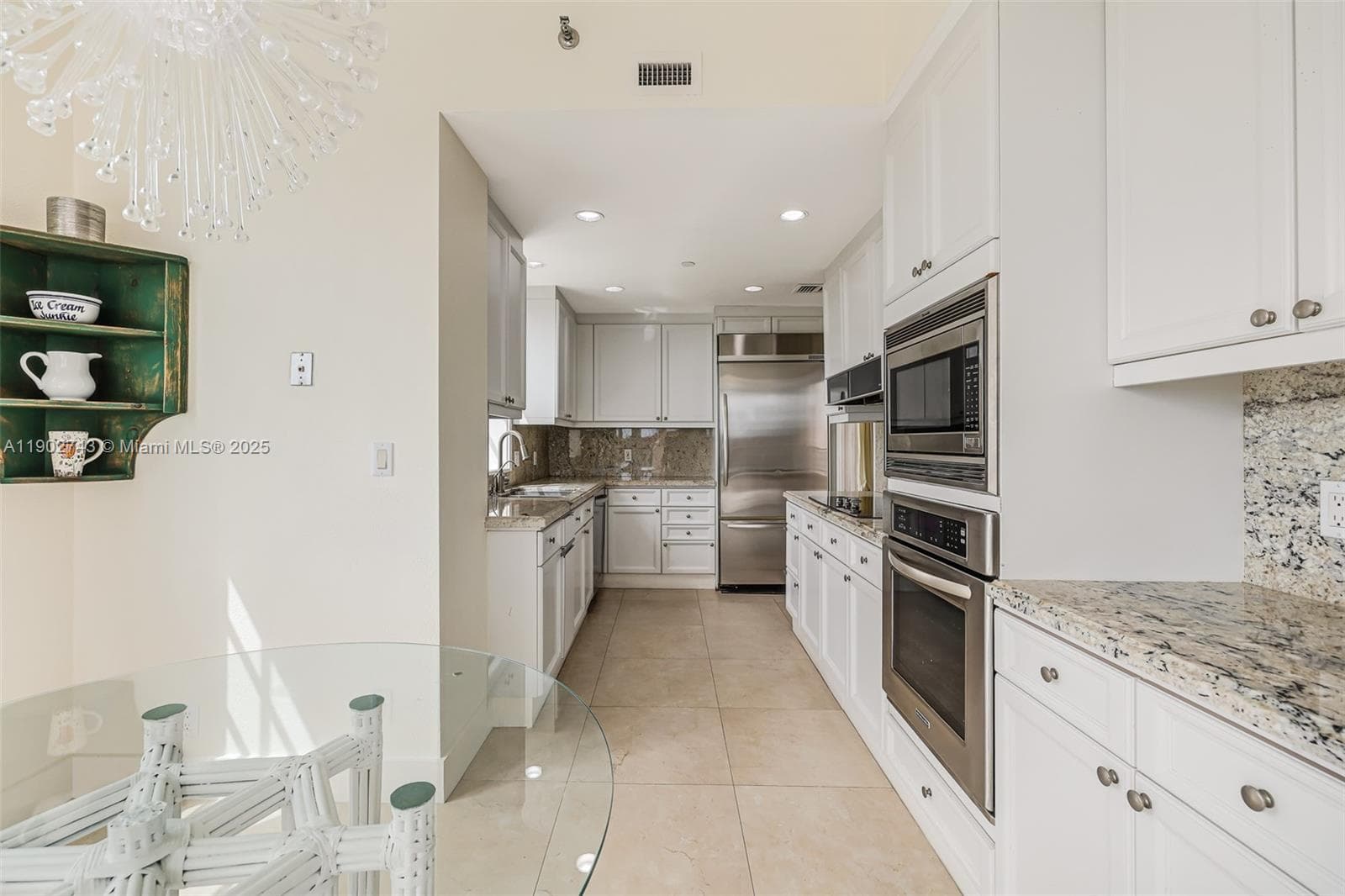 19236 Fisher Island Dr 19236 photo 14
