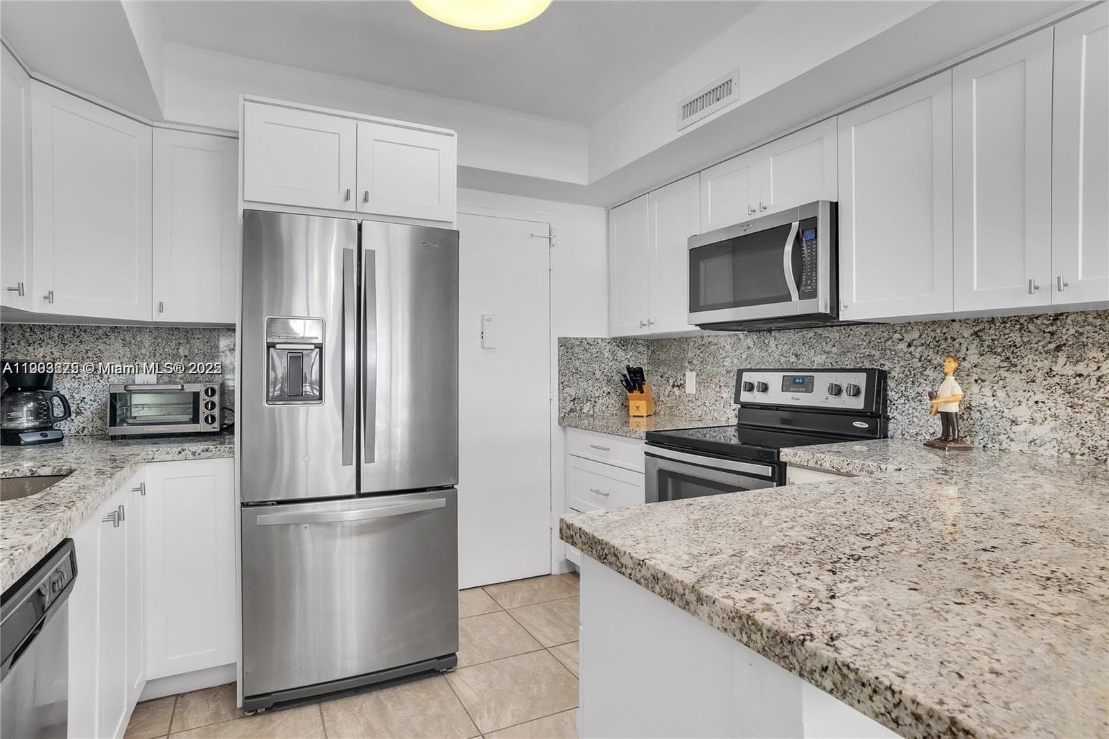 3505 S Ocean Dr 208 photo 5