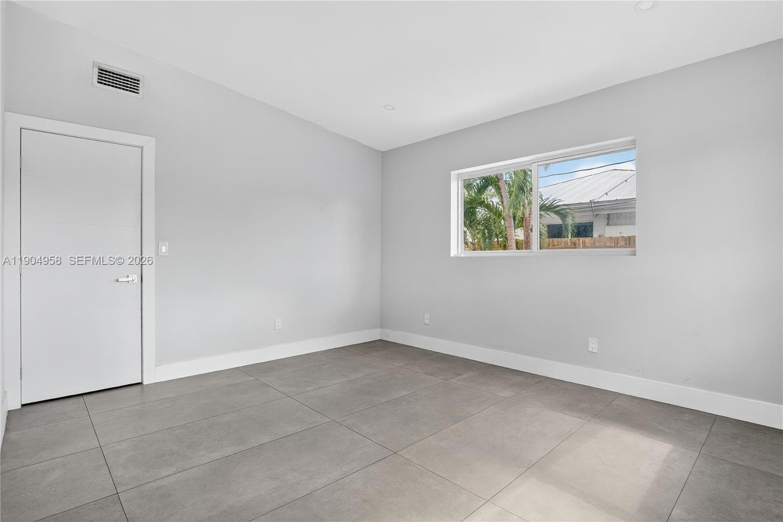 2325 194 Street photo 16