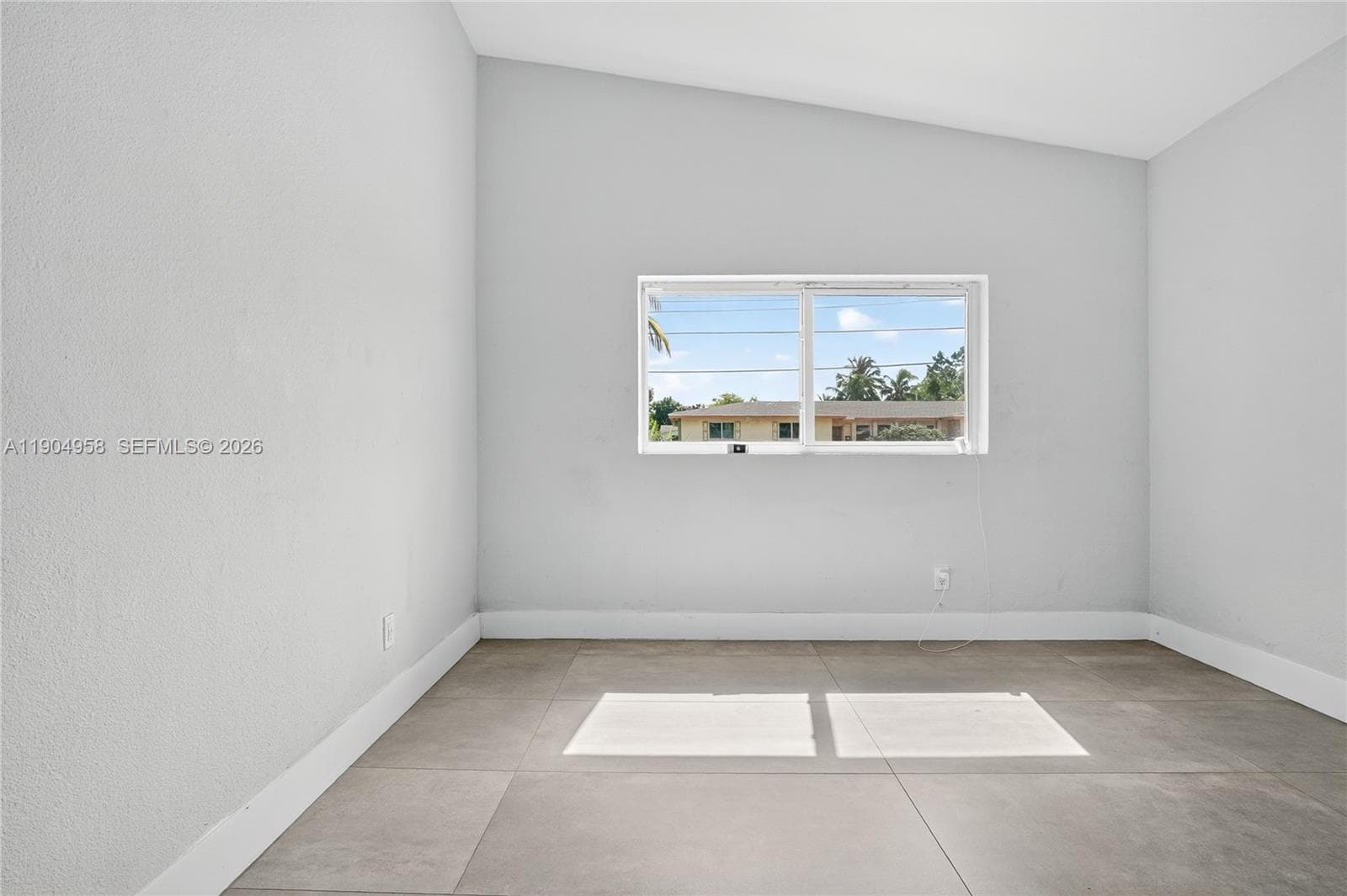 2325 194 Street photo 20