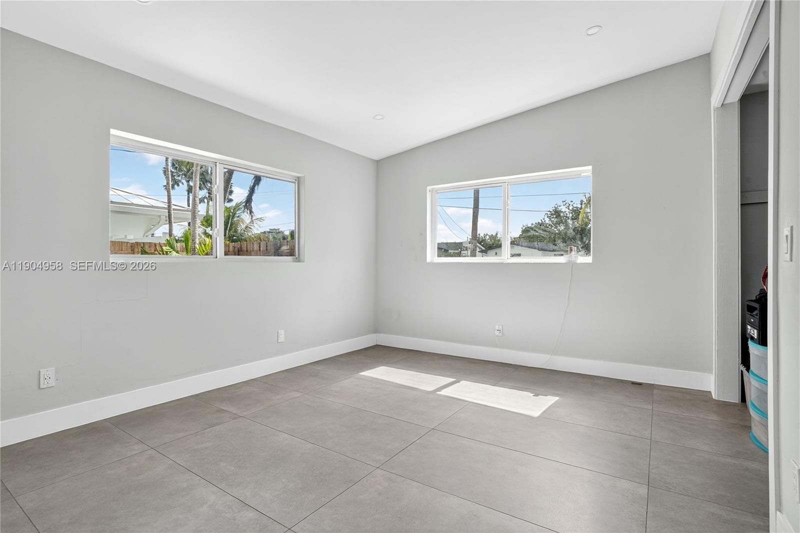 2325 194 Street photo 15