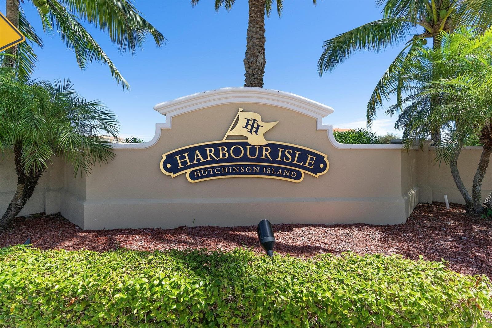 17 Harbour Isle Drive W Ph03 photo 4