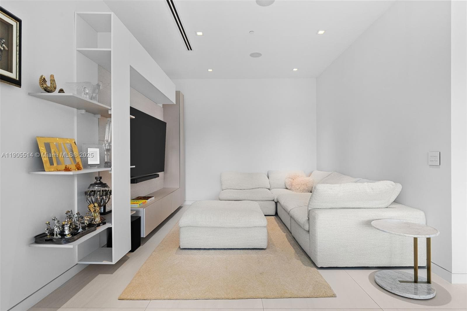 16500 Collins Ave TH-8 photo 5
