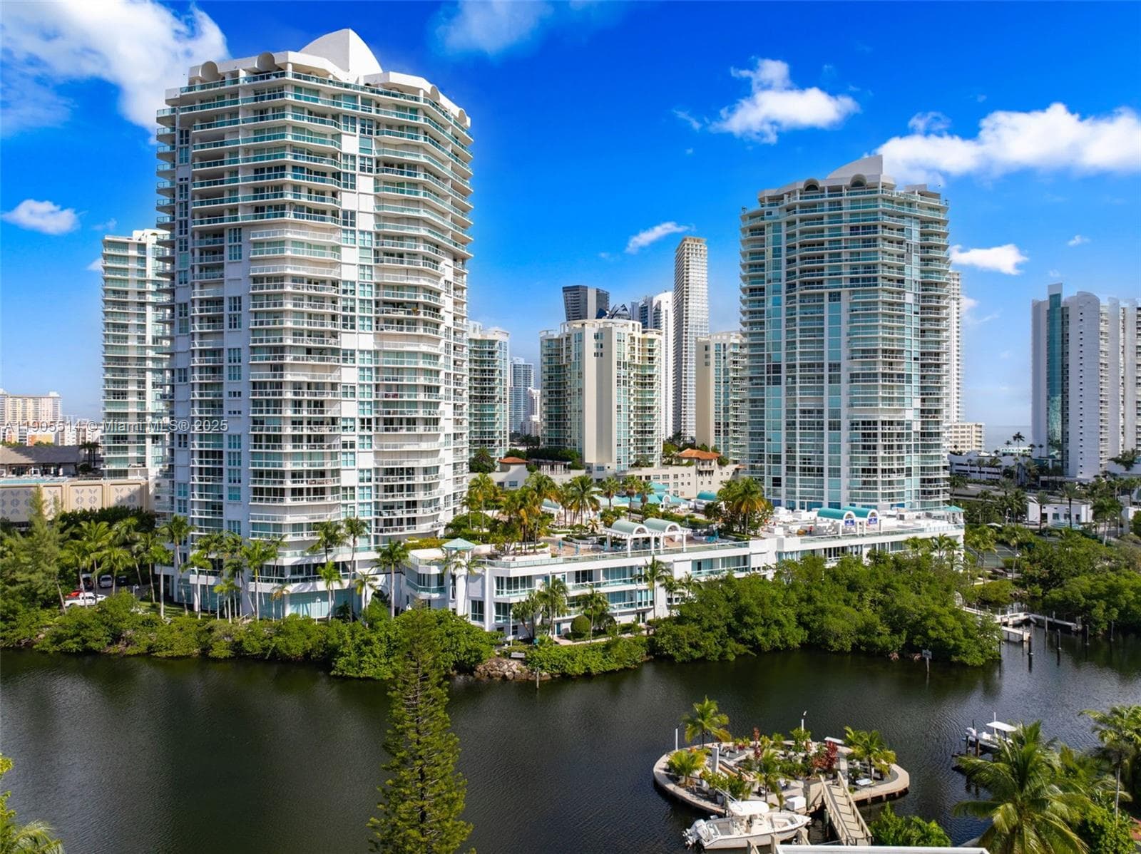 16500 Collins Ave TH-8 photo 14