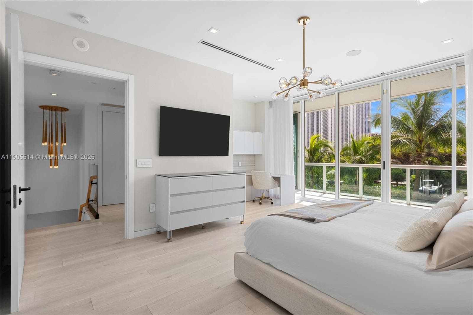 16500 Collins Ave TH-8 photo 11