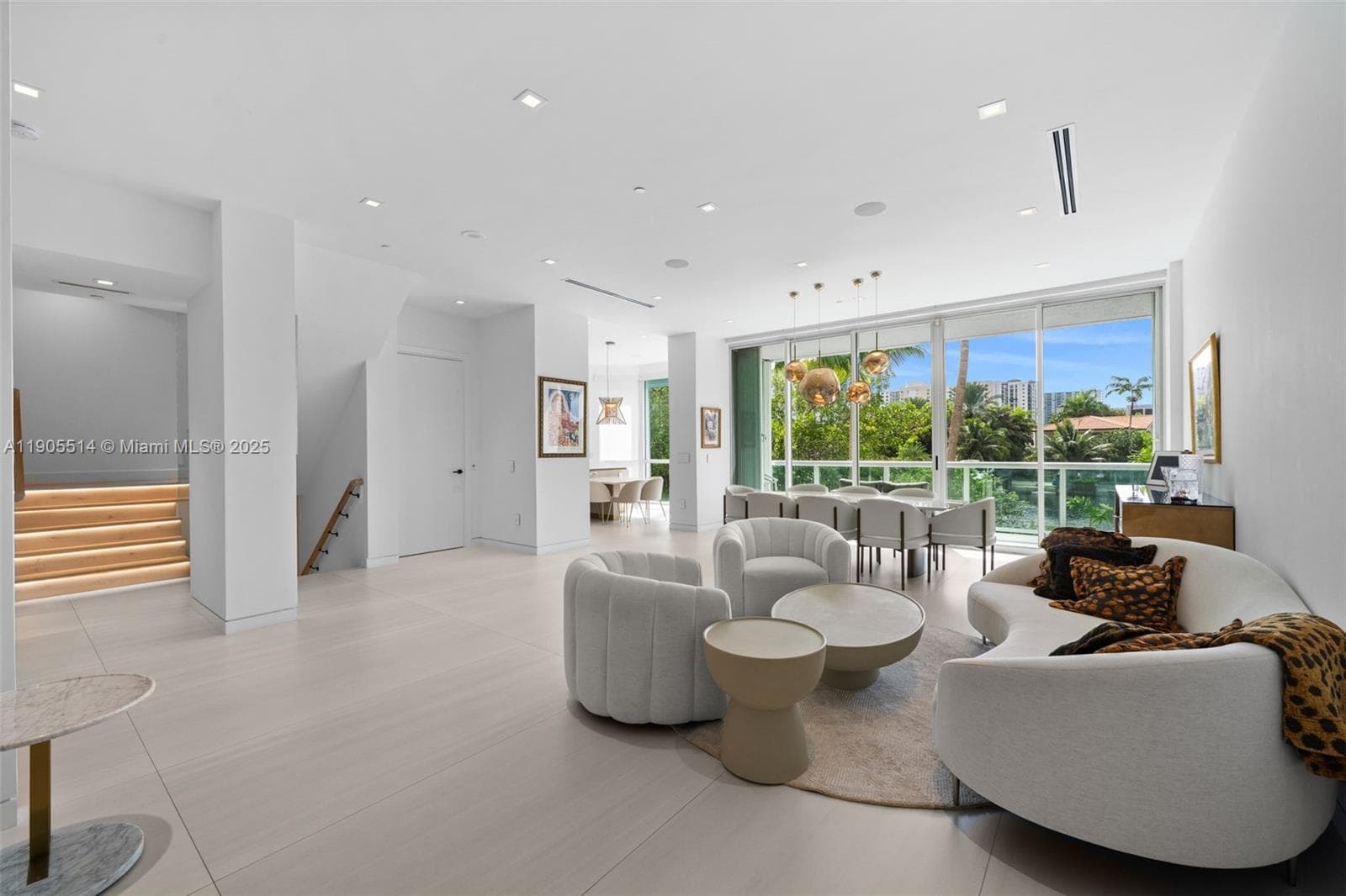 16500 Collins Ave TH-8 photo 4