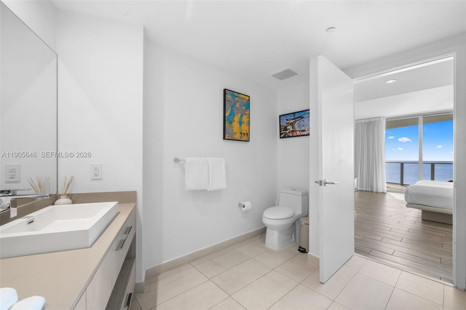 4111 Ocean Dr 1001 photo 22