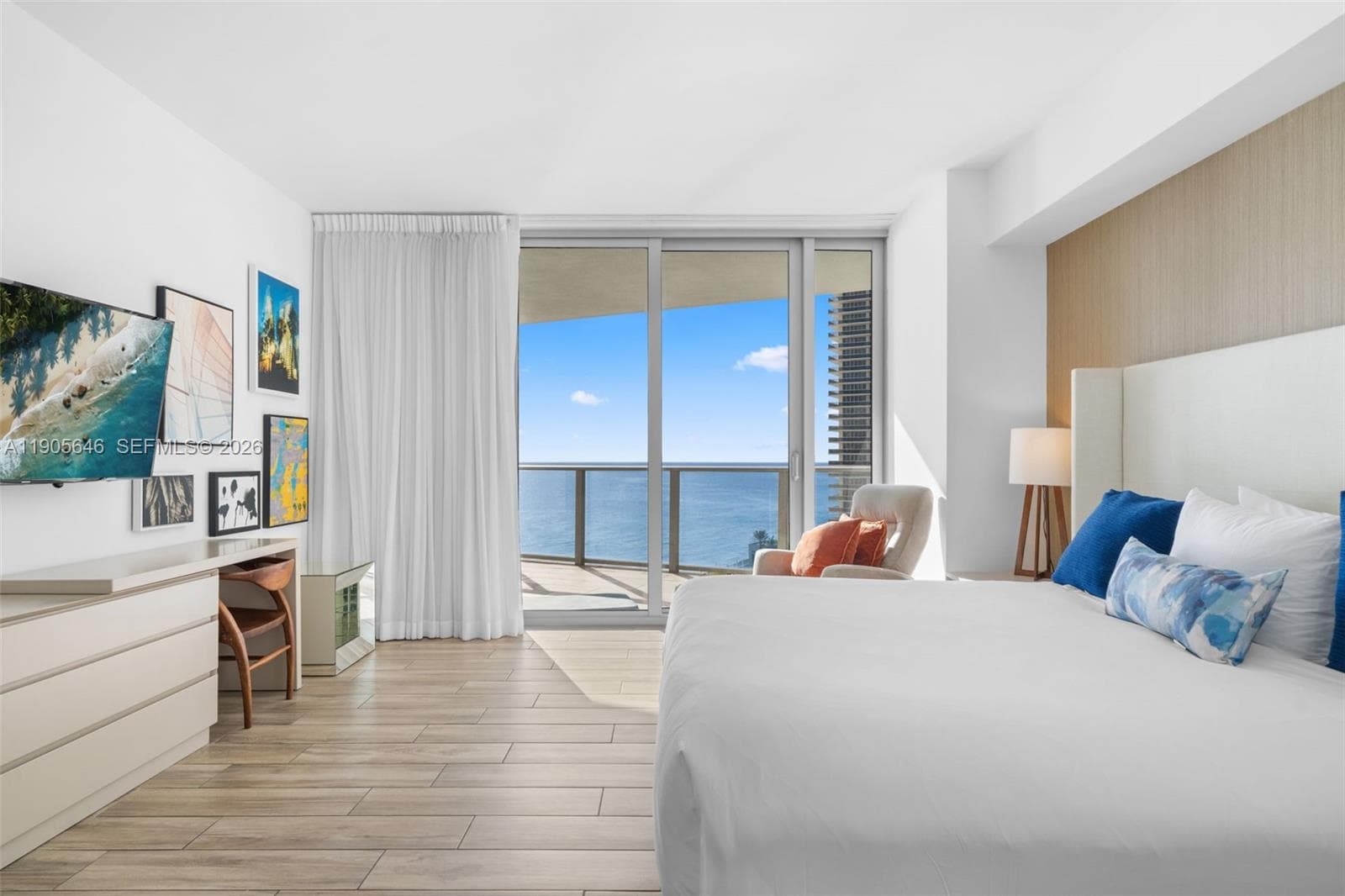 4111 Ocean Dr 1001 photo 18