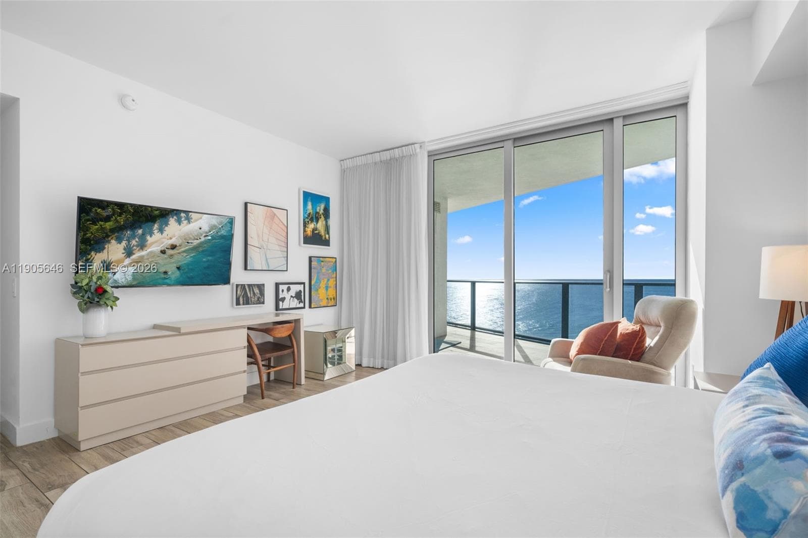 4111 Ocean Dr 1001 photo 19