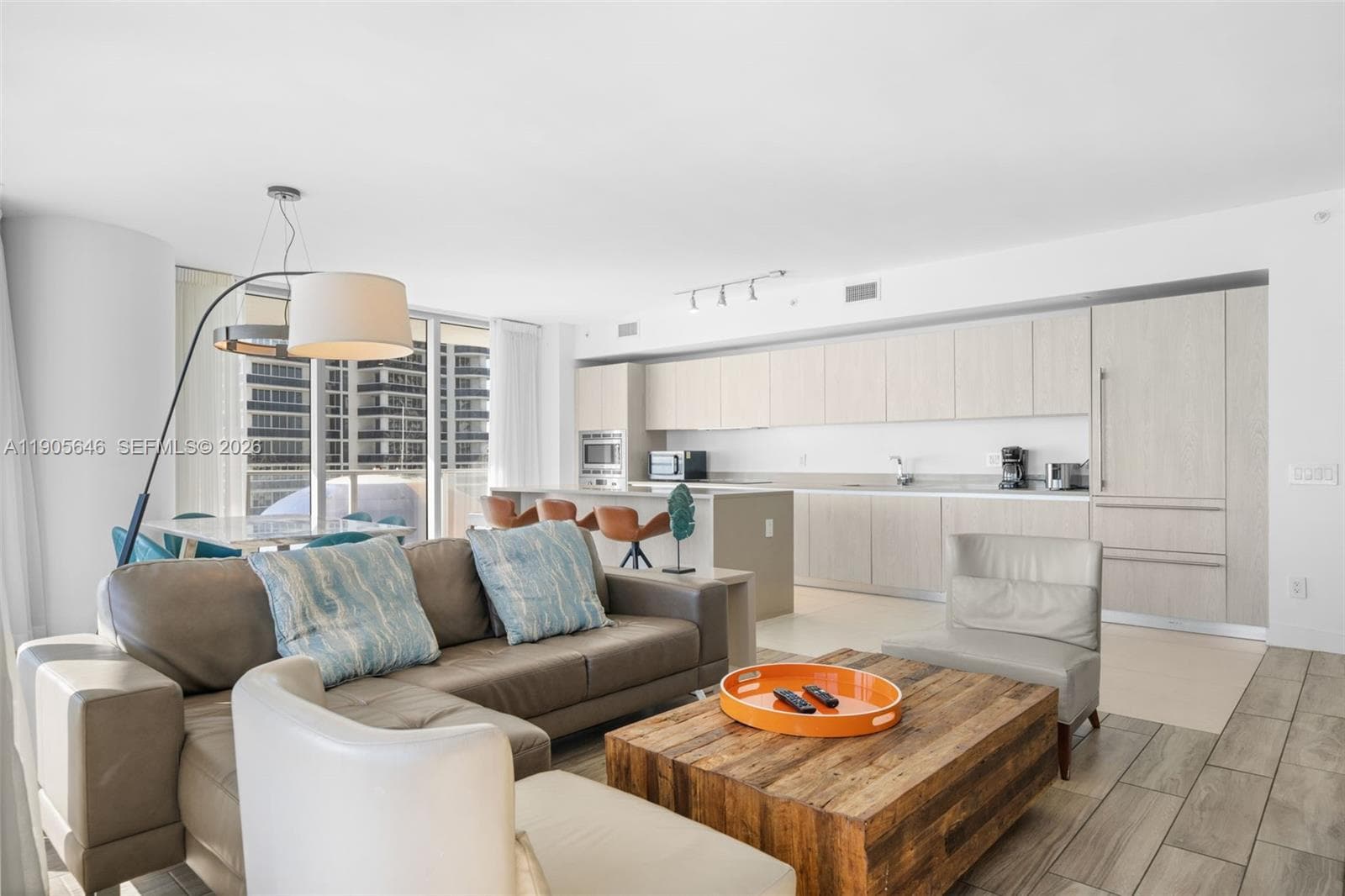 4111 Ocean Dr 1001 photo 8