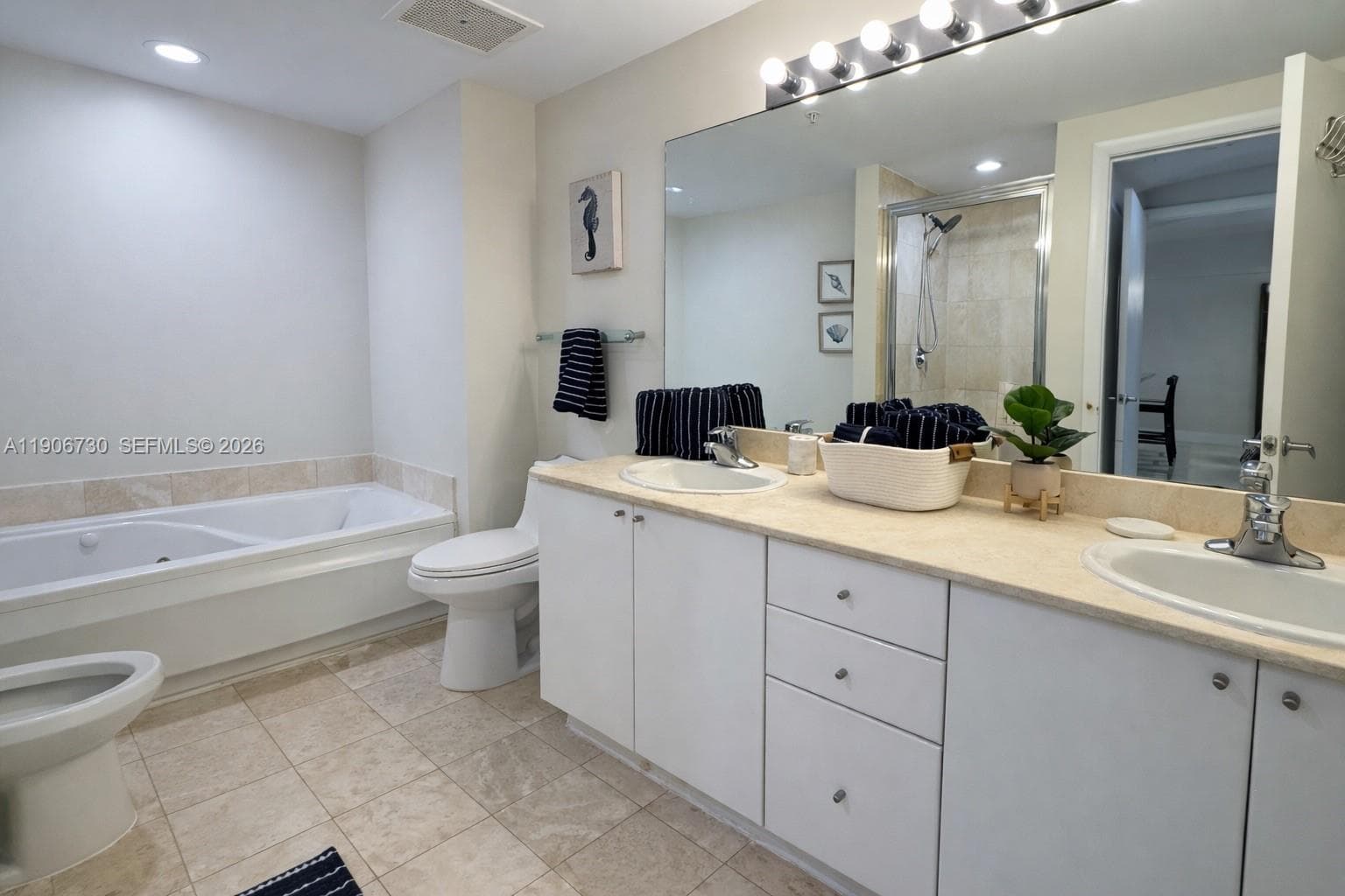 17375 Collins Ave 1505 photo 17