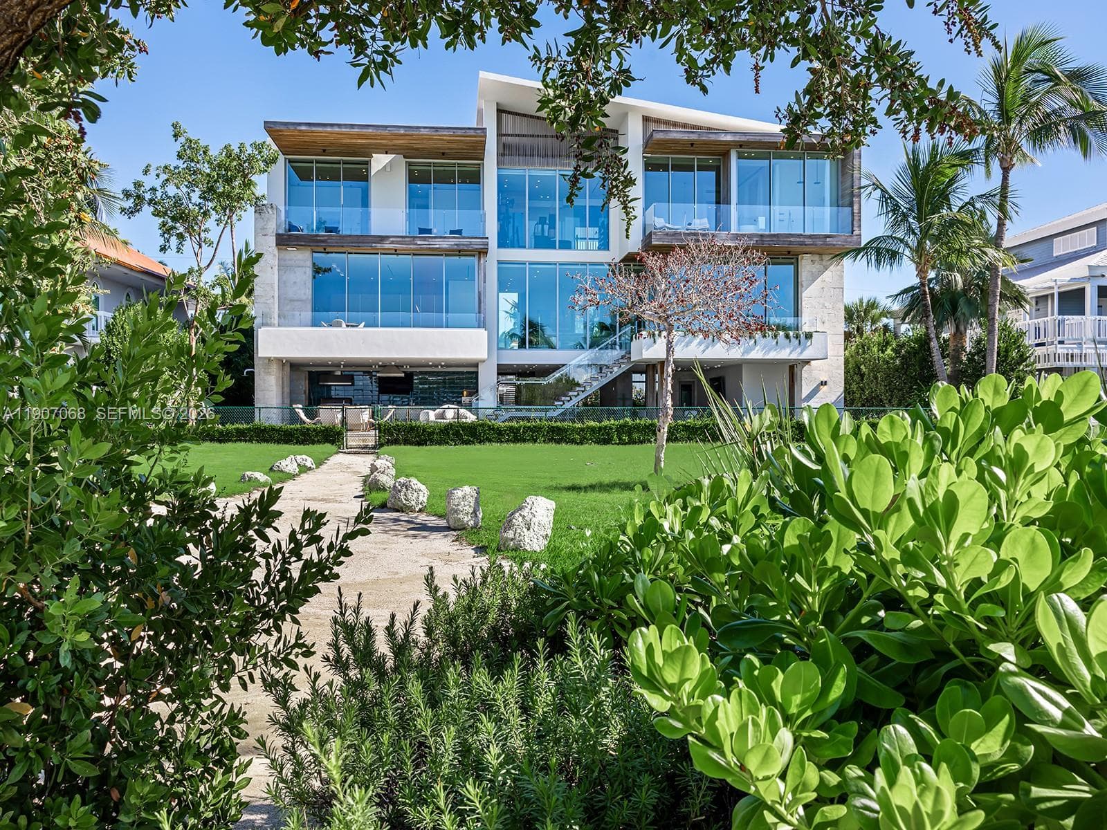 236 Costa Bravo Dr photo 7